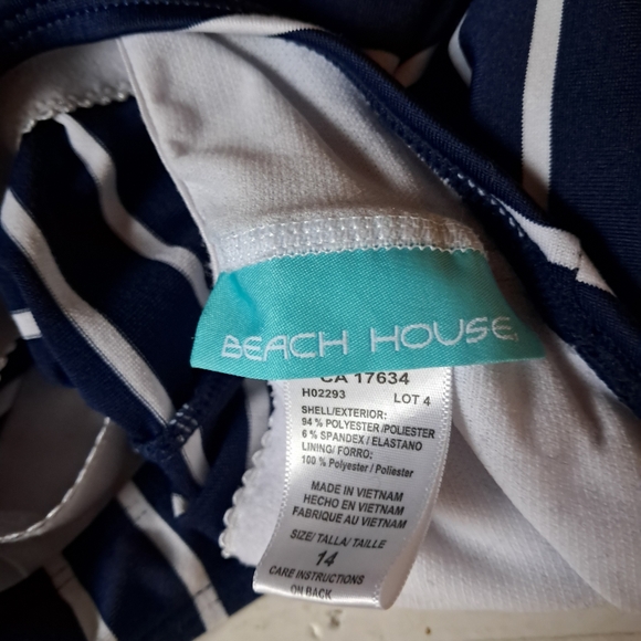 Beach House Navy & White Striped Racerback Tankini Top Size 14 - Picture 6 of 6